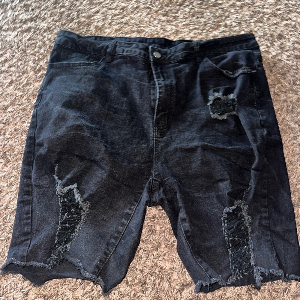 SHEIN Black Denim Curve Shorts